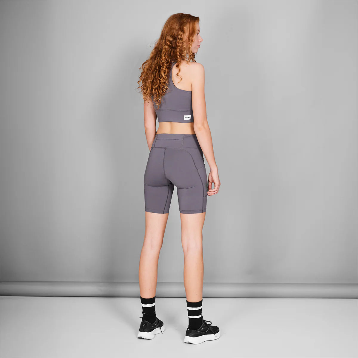 W Motion+ Short Tights 9" - 605 - Grey