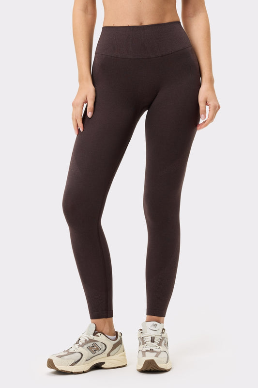 Seamless Contour Scrunch Leggings - Black Coffee